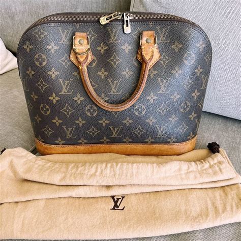 louis vuitton alma.|authentic Louis Vuitton Alma.